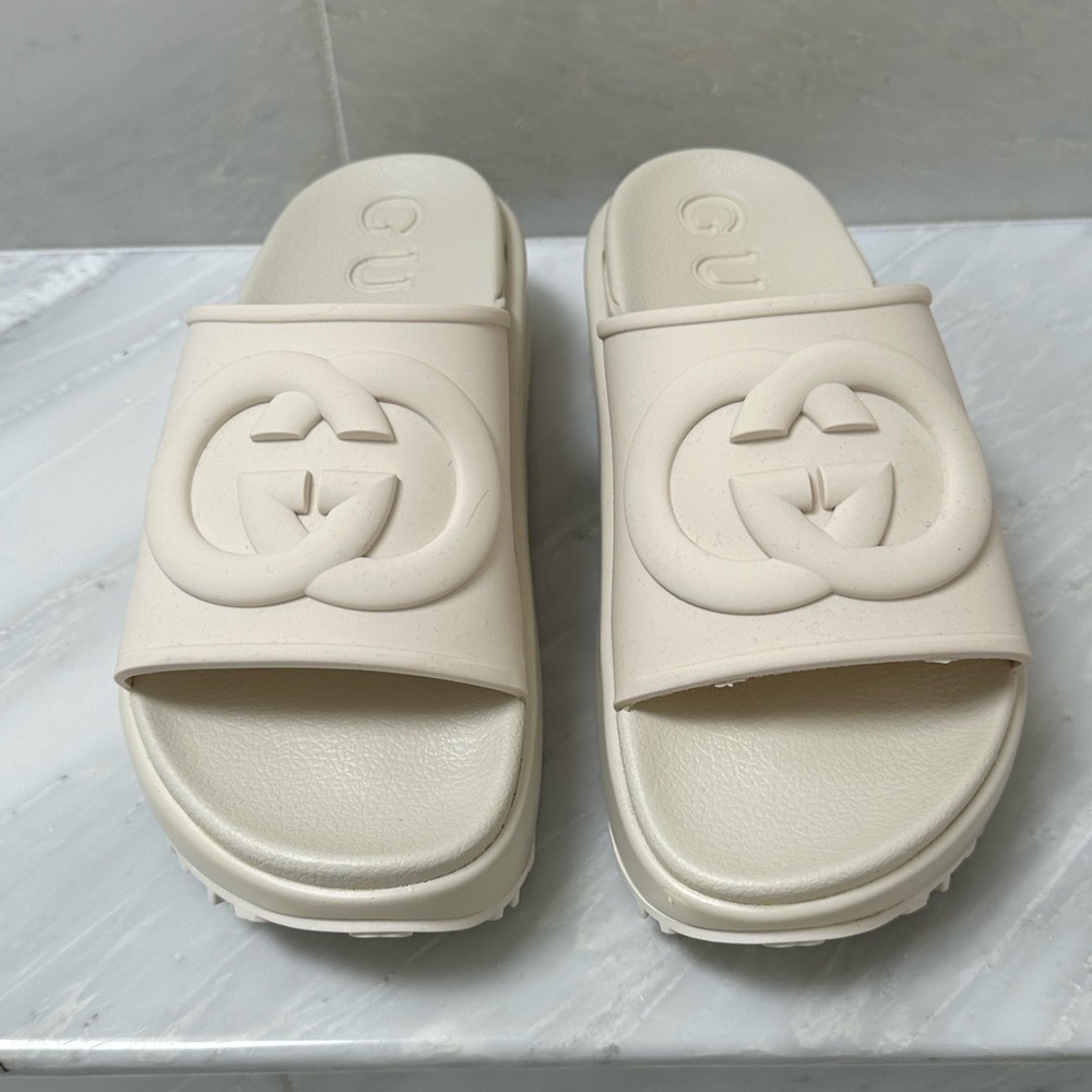 Gucci Platform Interlocking G Chunky Slide Sandals (Ivory Color)
